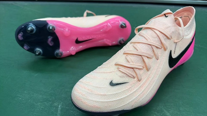 （到货39-45）耐克低帮防水全针织世界杯月煞SG足球鞋 NIKE PHANTOM LUNA ELITE SG（39-45）
