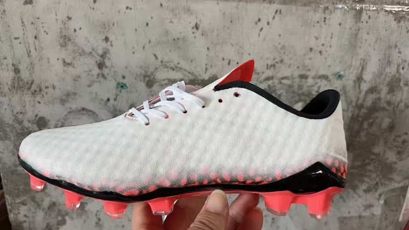 （到货39-45）耐克毒蜂一代FG足球鞋Nike Hypervenom phantom fg