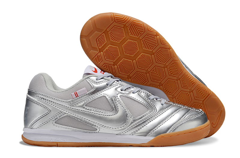 （到货39-45）Supreme x Nike SB Gato 限量平底鞋40-45