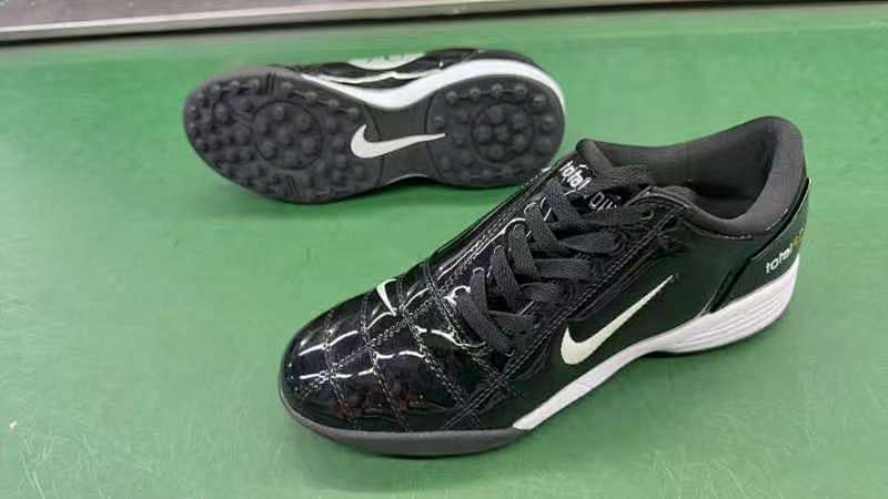 （到货39-45）耐克T90系列MD底草钉足球鞋NIKE T90 TF39-45