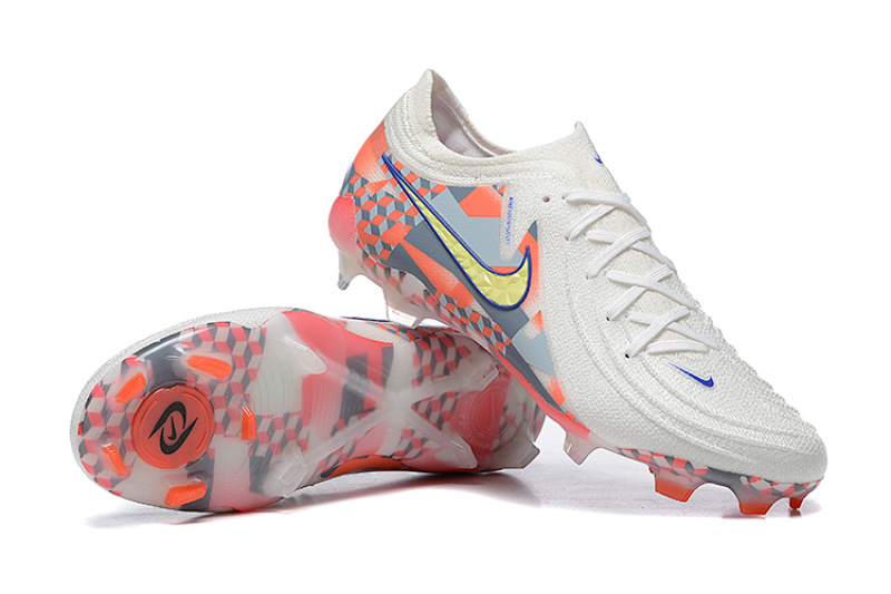 （到货36-45）耐克低帮防水全针织月煞FG足球鞋 NIKE PHANTOM LUNA ELITE FG 39---45