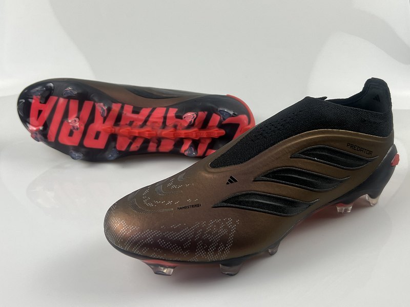 (到货39-45）阿迪达斯猎鹰26代全针织超A无鞋带FG足球鞋adidas 26 Predator Elite LL FG 39-45
