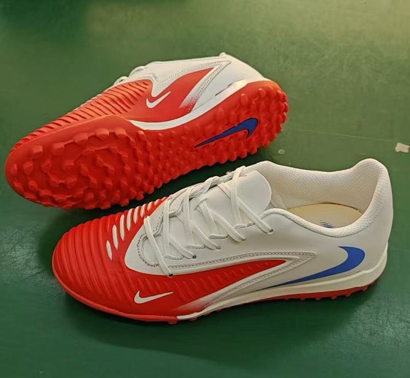 （到货39-45）耐克低帮幻影GX III太空碎钉足球鞋Nike Phantom GX III Elite TF39-45