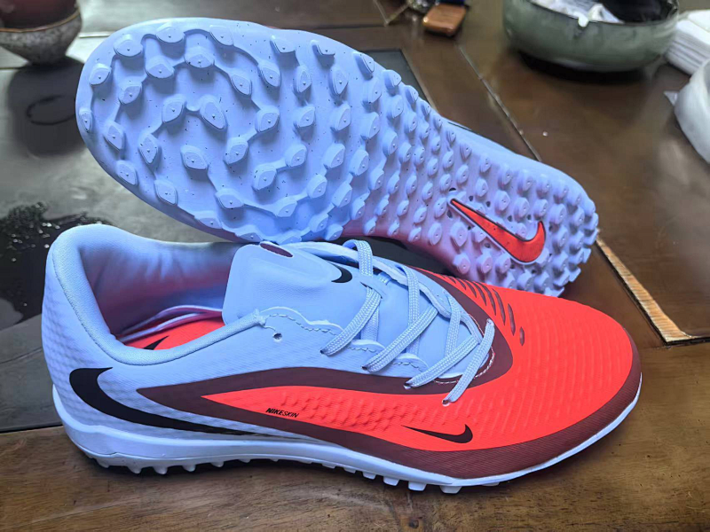 （到货36-45）耐克低帮幻影GX III双层防水鱼丝全针织碎钉足球鞋Nike Phantom GX III Elite TF36-45