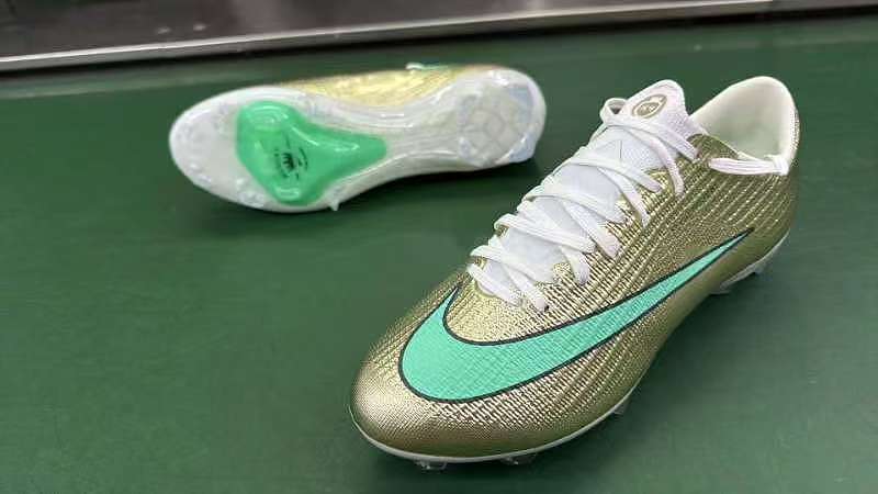 （到货36-45）耐克刺客十七代内置全气垫防水梭织草钉MD底足球鞋Nike Air Zoom Mercurial Vapor XVI Elite TF36-45